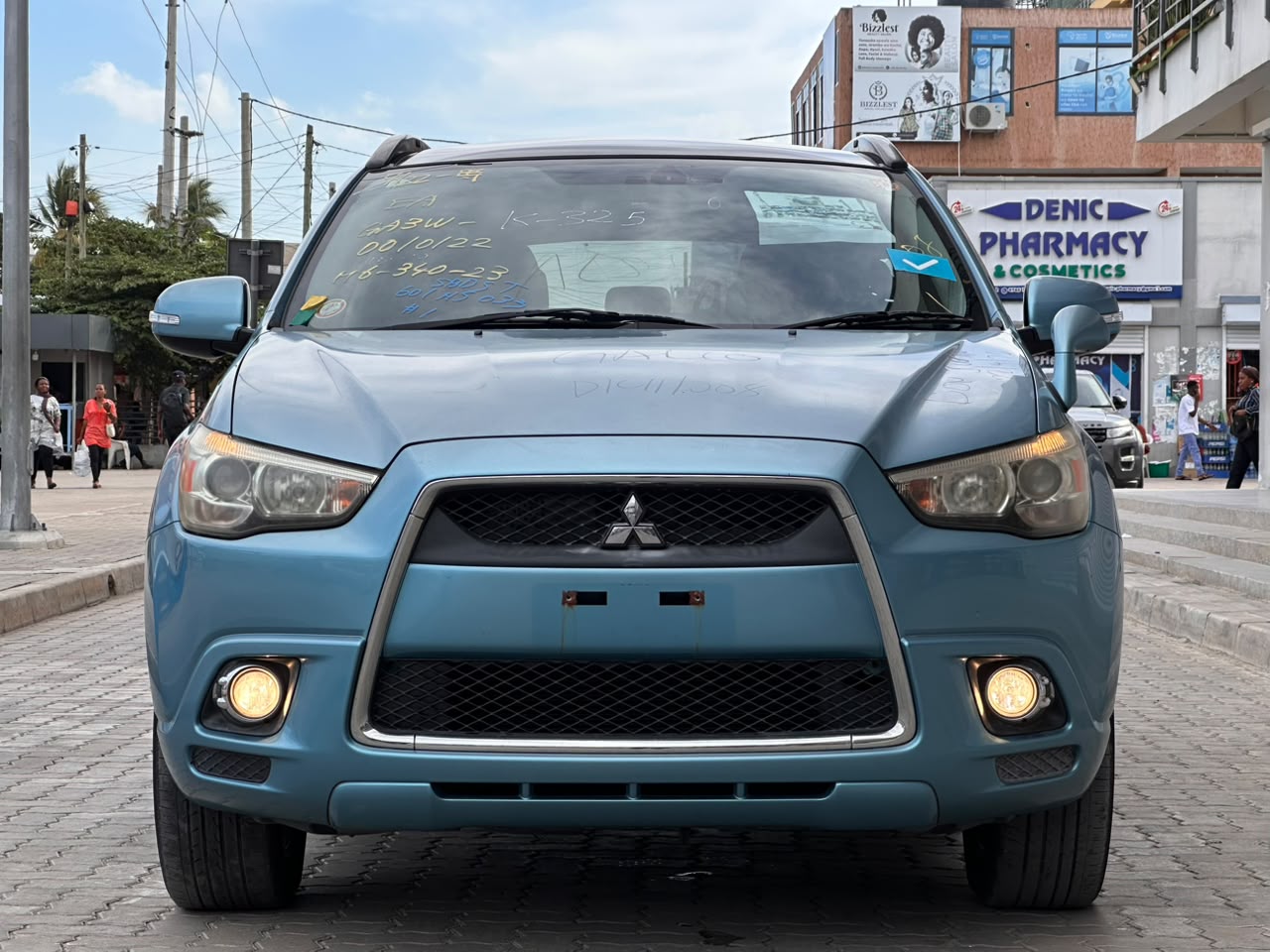 MITSUBISHI RVR